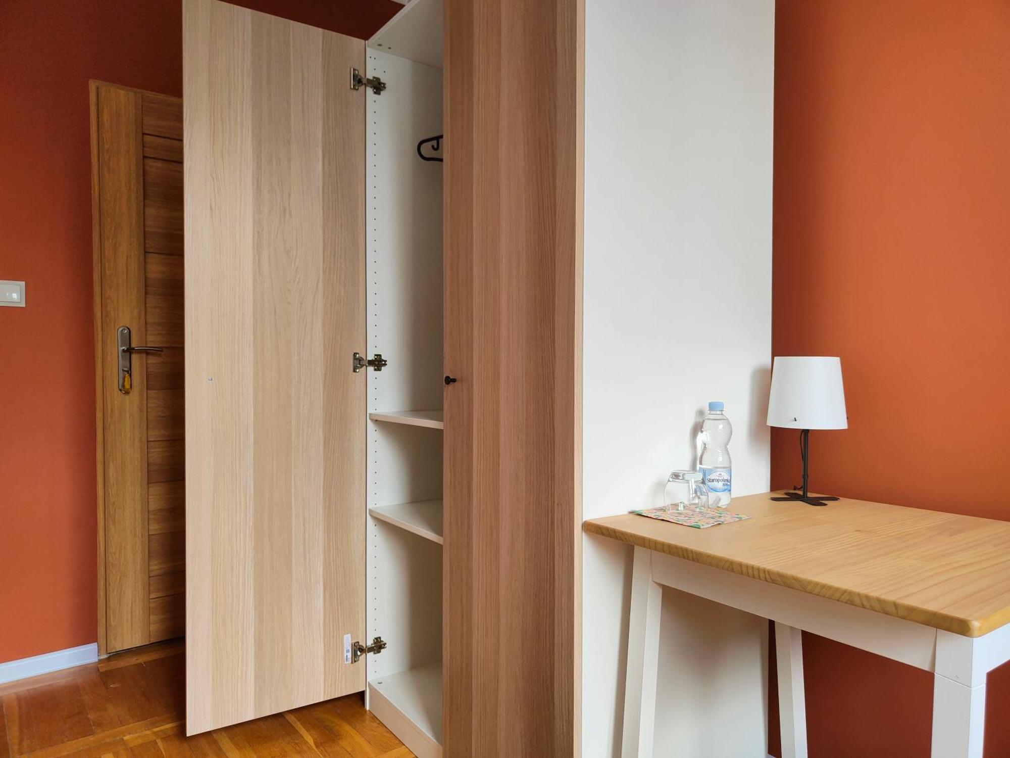 Dom Bez Scian Hotel Gubin Bagian luar foto